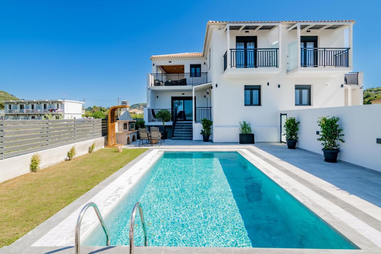 Villa Eagle's Nest - Adjoining Villas!