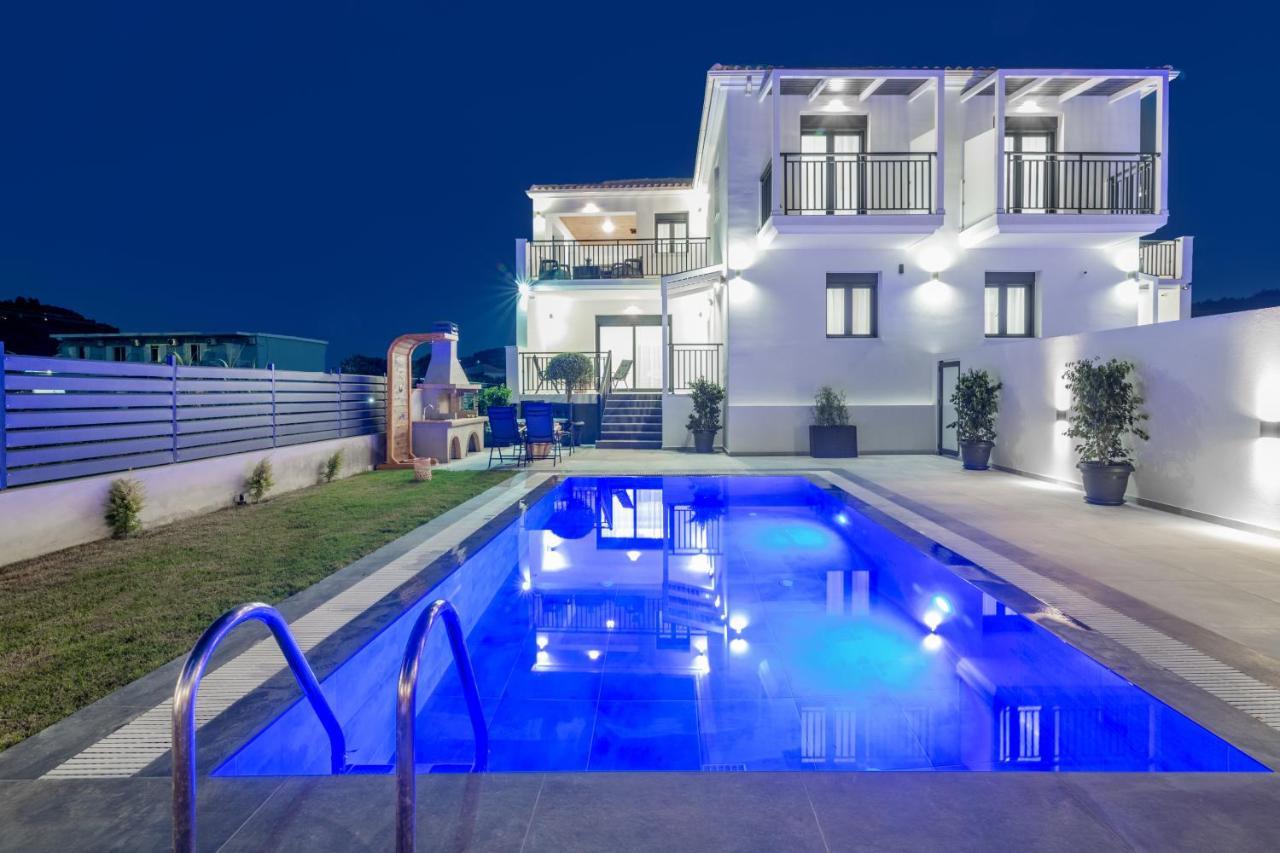 Villa Eagle's Nest - Adjoining Villas! *